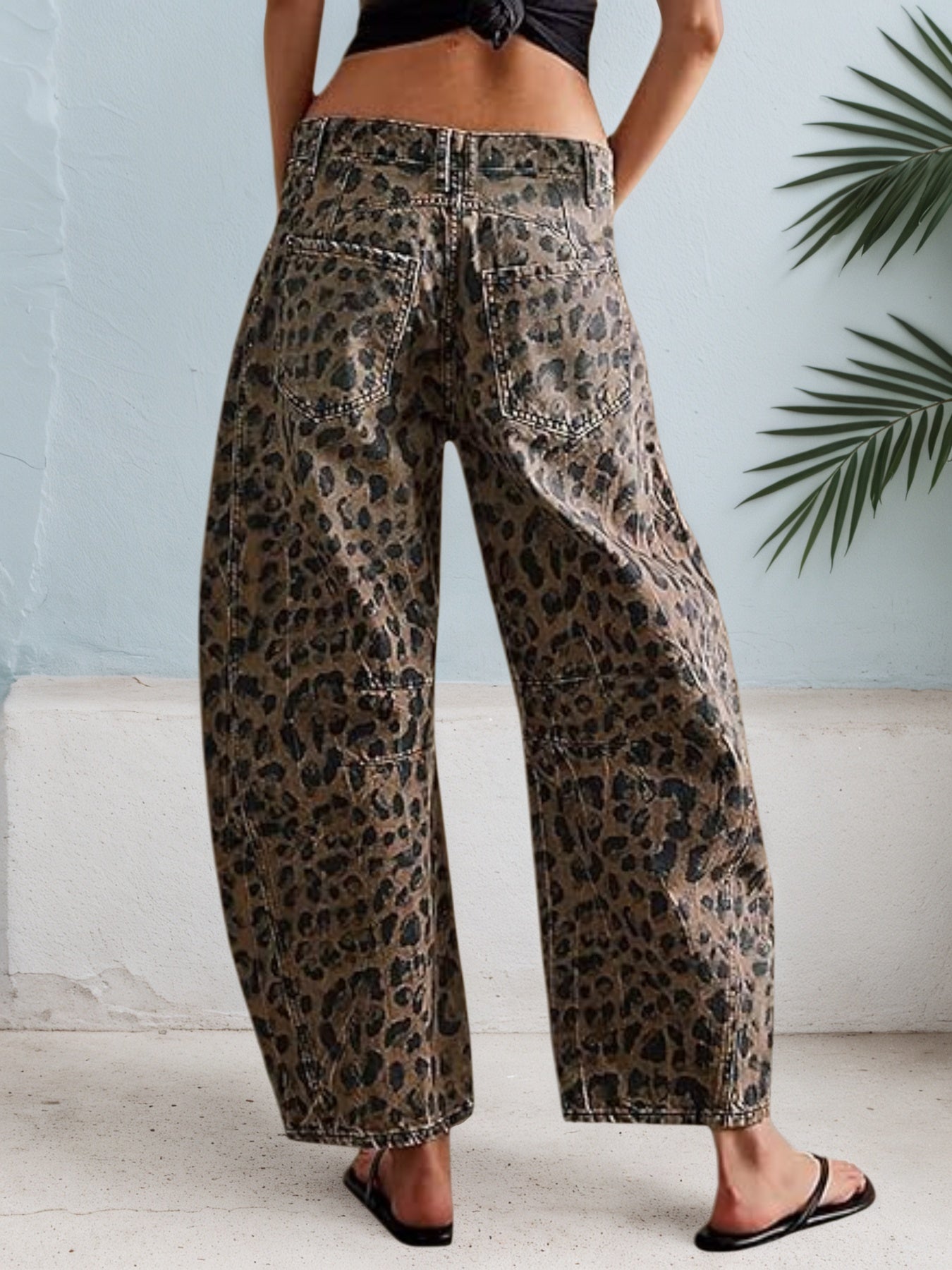 New Women's Leopard Print Curved Knife Jeans, Cut Pants, Built-in Zipper Closure, Mid Waist Jeans